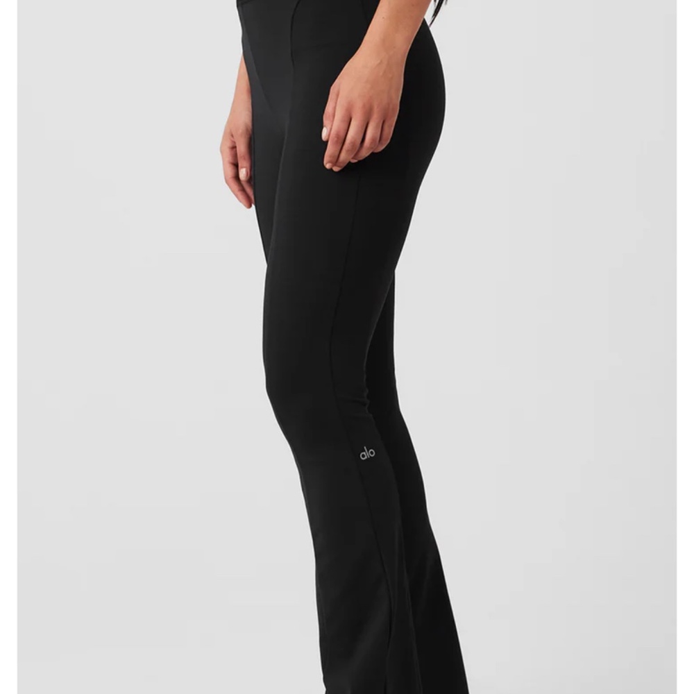Alo yoga pants